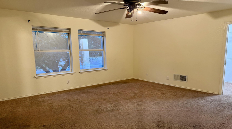 610 Sheep Trail Dr., KYLE, Texas 78640, 4 Bedrooms Bedrooms, 7 Rooms Rooms,2 BathroomsBathrooms,Residential,For Sale,610 Sheep Trail Dr.,20263924