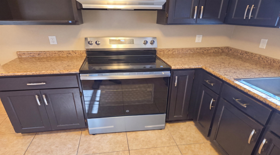 4517 Vanessita Crt, Laredo, Texas 78046-8839, 3 Bedrooms Bedrooms, 6 Rooms Rooms,2 BathroomsBathrooms,Residential,For Sale,4517 Vanessita Crt,20263926