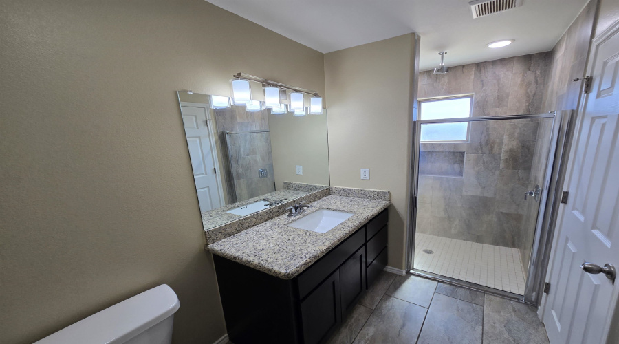 5821 Doctorado Dr., Laredo, Texas 78046, 3 Bedrooms Bedrooms, 4 Rooms Rooms,2 BathroomsBathrooms,Residential,For Rent,5821 Doctorado Dr.,20263927
