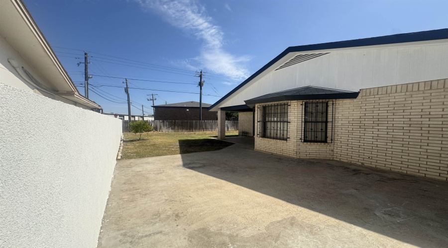 247 Northpoint Dr, Laredo, Alabama 78041, 3 Bedrooms Bedrooms, 5 Rooms Rooms,2 BathroomsBathrooms,Residential,For Rent,247 Northpoint Dr,20263928