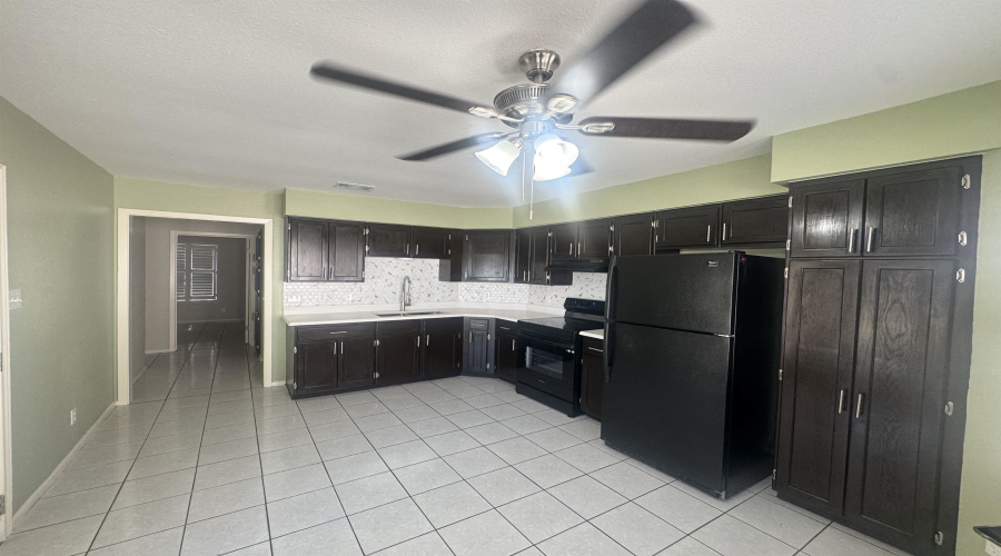 247 Northpoint Dr, Laredo, Alabama 78041, 3 Bedrooms Bedrooms, 5 Rooms Rooms,2 BathroomsBathrooms,Residential,For Rent,247 Northpoint Dr,20263928