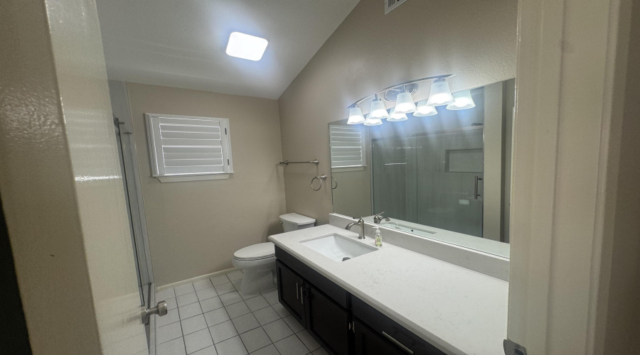 247 Northpoint Dr, Laredo, Alabama 78041, 3 Bedrooms Bedrooms, 5 Rooms Rooms,2 BathroomsBathrooms,Residential,For Rent,247 Northpoint Dr,20263928