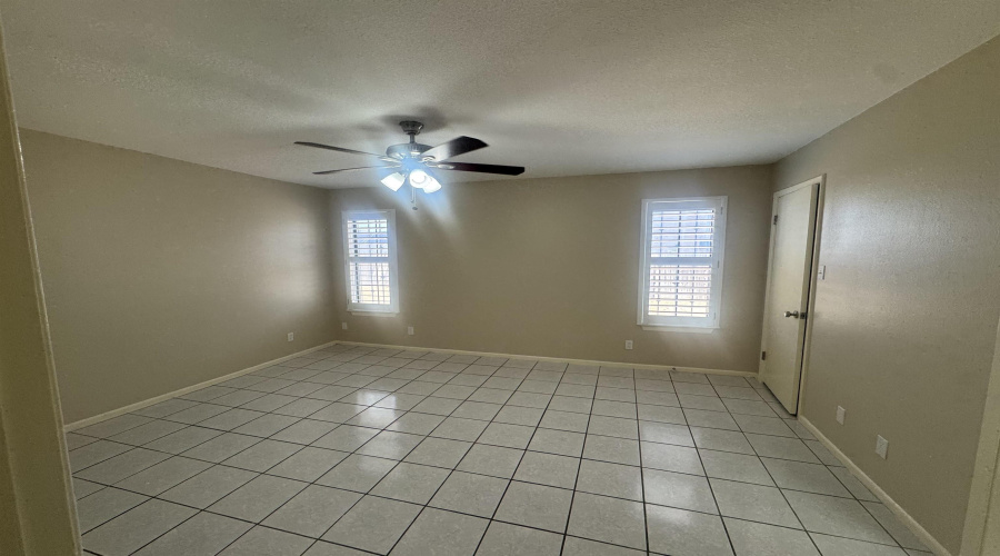 247 Northpoint Dr, Laredo, Alabama 78041, 3 Bedrooms Bedrooms, 5 Rooms Rooms,2 BathroomsBathrooms,Residential,For Rent,247 Northpoint Dr,20263928