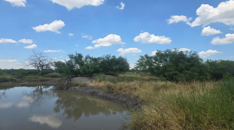 00 Ranch Rd, Webb County, Texas 78044, 2 Bedrooms Bedrooms, 4 Rooms Rooms,1 BathroomBathrooms,Residential,For Sale,00 Ranch Rd,20263929