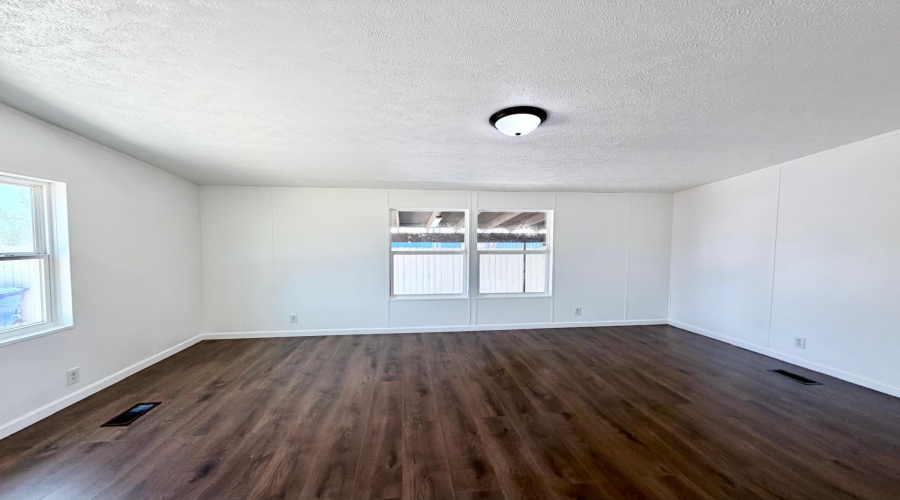 4526 La Cienega Ln, Laredo, Texas 78046, 3 Bedrooms Bedrooms, 7 Rooms Rooms,3 BathroomsBathrooms,Residential,For Sale,4526 La Cienega Ln,20263932