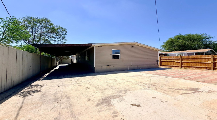 4526 La Cienega Ln, Laredo, Texas 78046, 3 Bedrooms Bedrooms, 7 Rooms Rooms,3 BathroomsBathrooms,Residential,For Sale,4526 La Cienega Ln,20263932