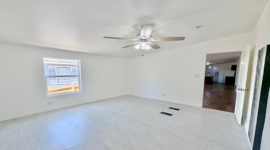 4526 La Cienega Ln, Laredo, Texas 78046, 3 Bedrooms Bedrooms, 7 Rooms Rooms,3 BathroomsBathrooms,Residential,For Sale,4526 La Cienega Ln,20263932