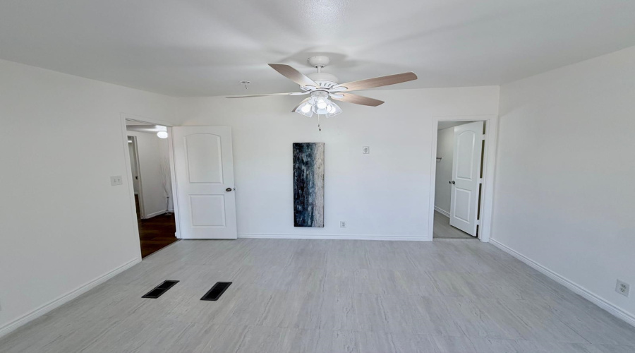 4526 La Cienega Ln, Laredo, Texas 78046, 3 Bedrooms Bedrooms, 7 Rooms Rooms,3 BathroomsBathrooms,Residential,For Sale,4526 La Cienega Ln,20263932