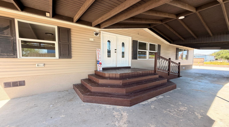 4526 La Cienega Ln, Laredo, Texas 78046, 3 Bedrooms Bedrooms, 7 Rooms Rooms,3 BathroomsBathrooms,Residential,For Sale,4526 La Cienega Ln,20263932