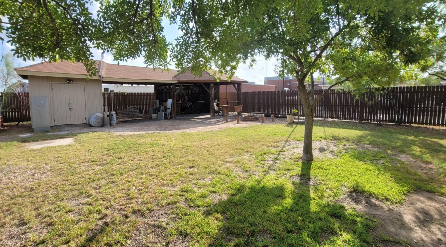 2889 Siwel St., Eagle Pass, Texas 78852, 3 Bedrooms Bedrooms, 6 Rooms Rooms,2 BathroomsBathrooms,Residential,For Rent,2889 Siwel St.,20263933