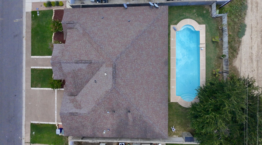 115 Yellowstone Lake Dr, Laredo, Texas 78041, 4 Bedrooms Bedrooms, 7 Rooms Rooms,3 BathroomsBathrooms,Residential,For Sale,115 Yellowstone Lake Dr,20261260