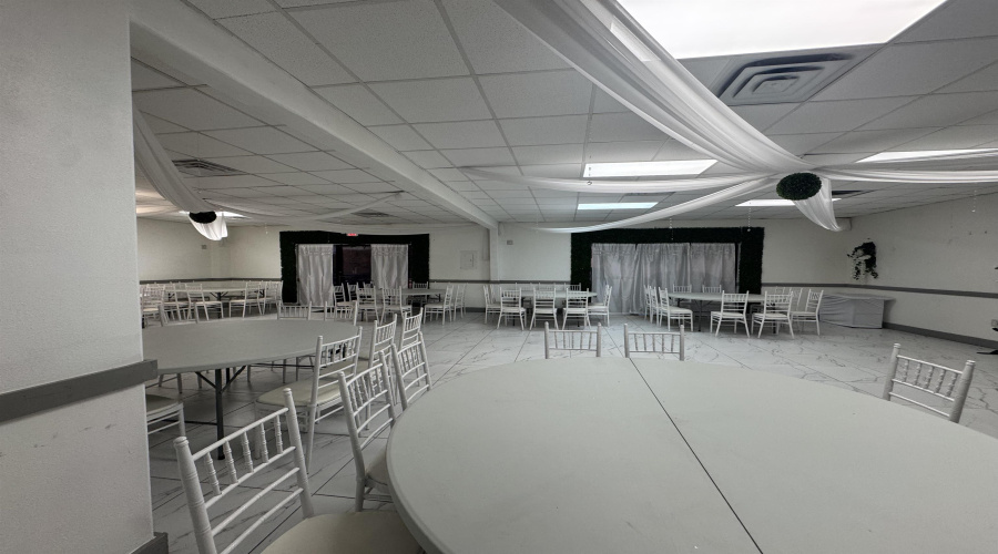 12520 Mines Rd, Laredo, Texas 78045, 1 Room Rooms,2 BathroomsBathrooms,Commercial retail/office,For Rent,12520 Mines Rd,20263945