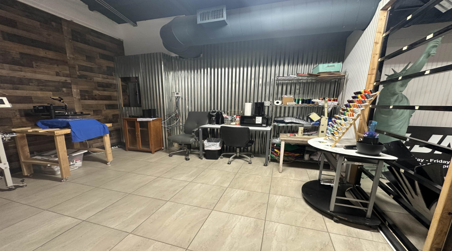 3901 McPherson Rd, Laredo, Texas 78041, 1 Room Rooms,1 BathroomBathrooms,Commercial retail/office,For Sale,3901 McPherson Rd,20263946