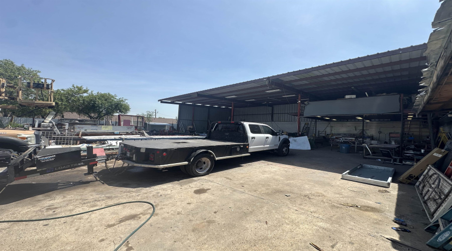 3901 McPherson Rd, Laredo, Texas 78041, 1 Room Rooms,1 BathroomBathrooms,Commercial retail/office,For Sale,3901 McPherson Rd,20263946