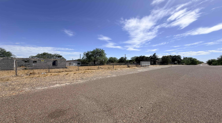 1902 Col. Antonio Zapata Avenue, Zapata, Texas 78076, ,Land,For Sale,1902 Col. Antonio Zapata Avenue,20263943