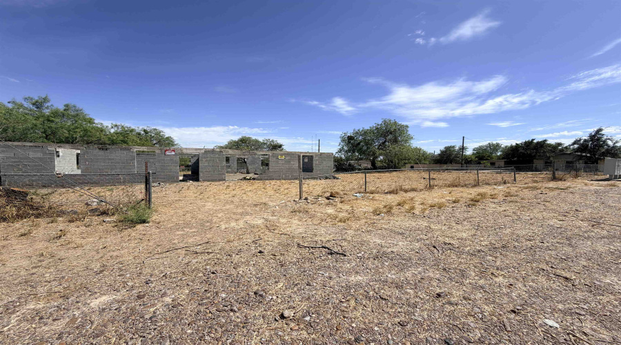 1902 Col. Antonio Zapata Avenue, Zapata, Texas 78076, ,Land,For Sale,1902 Col. Antonio Zapata Avenue,20263943
