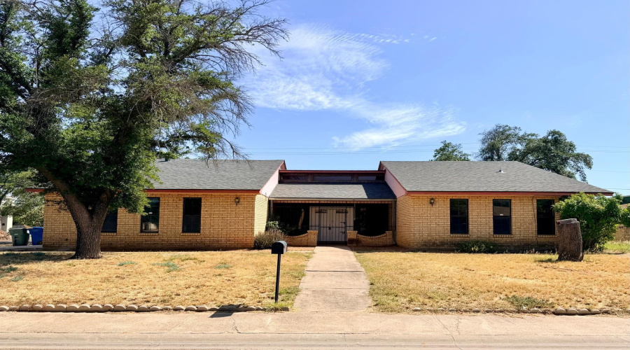 223 S Dakota St S, Laredo, Texas 78041, 3 Bedrooms Bedrooms, 7 Rooms Rooms,2 BathroomsBathrooms,Residential,For Rent,223 S Dakota St S,20263936
