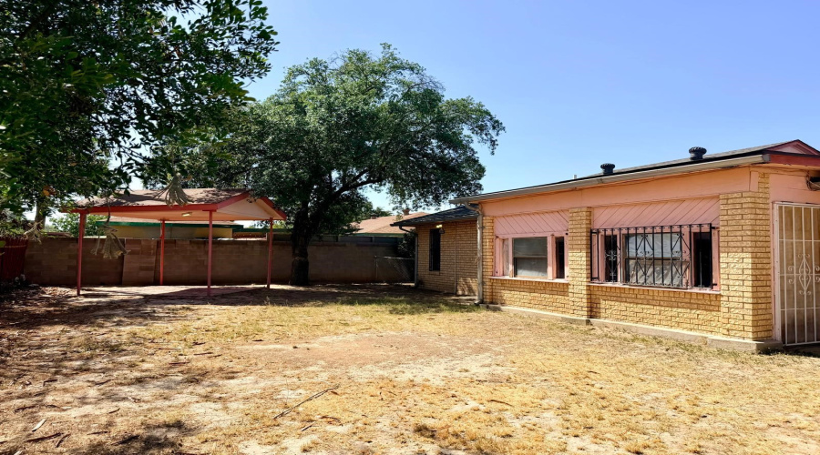 223 S Dakota St S, Laredo, Texas 78041, 3 Bedrooms Bedrooms, 7 Rooms Rooms,2 BathroomsBathrooms,Residential,For Rent,223 S Dakota St S,20263936