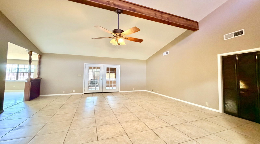 223 S Dakota St S, Laredo, Texas 78041, 3 Bedrooms Bedrooms, 7 Rooms Rooms,2 BathroomsBathrooms,Residential,For Rent,223 S Dakota St S,20263936