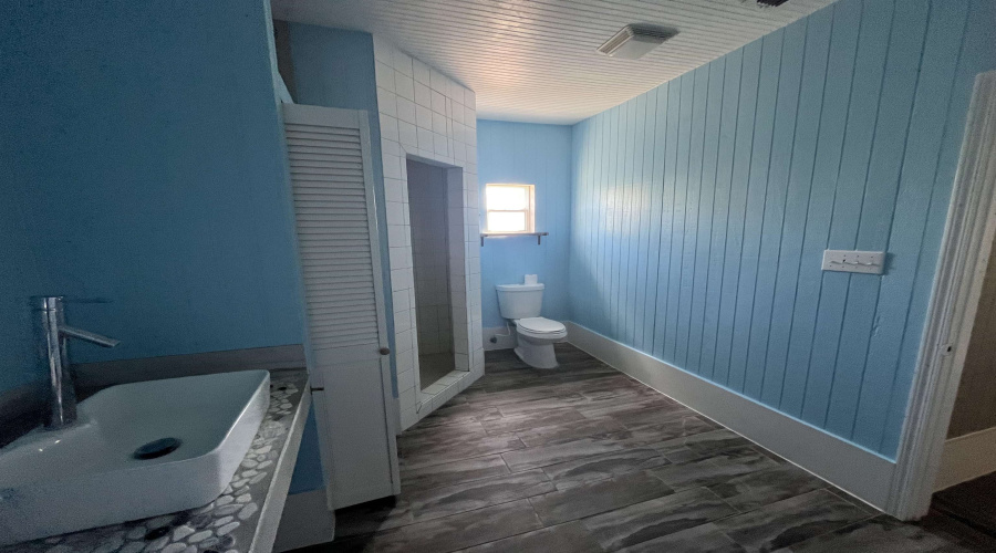 304 Camino Bolivar, Laredo, Texas 78043, 4 Bedrooms Bedrooms, 6 Rooms Rooms,3 BathroomsBathrooms,Residential,For Sale,304 Camino Bolivar,20263937