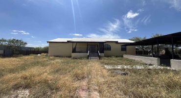 304 Camino Bolivar, Laredo, Texas 78043, 4 Bedrooms Bedrooms, 6 Rooms Rooms,3 BathroomsBathrooms,Residential,For Sale,304 Camino Bolivar,20263937