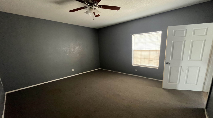 304 Camino Bolivar, Laredo, Texas 78043, 4 Bedrooms Bedrooms, 6 Rooms Rooms,3 BathroomsBathrooms,Residential,For Sale,304 Camino Bolivar,20263937