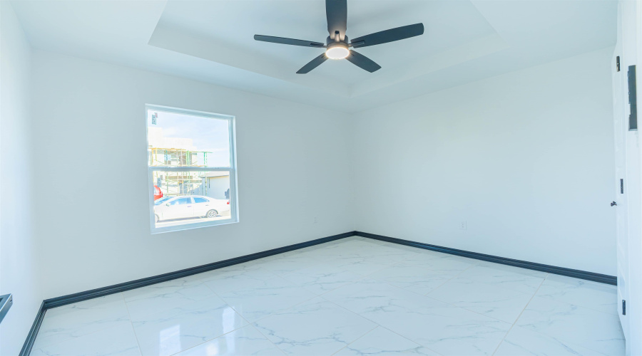 5059 Luna Grande Lp., Laredo, Texas 78046, 3 Bedrooms Bedrooms, 5 Rooms Rooms,2 BathroomsBathrooms,Residential,For Sale,5059 Luna Grande Lp.,20263938