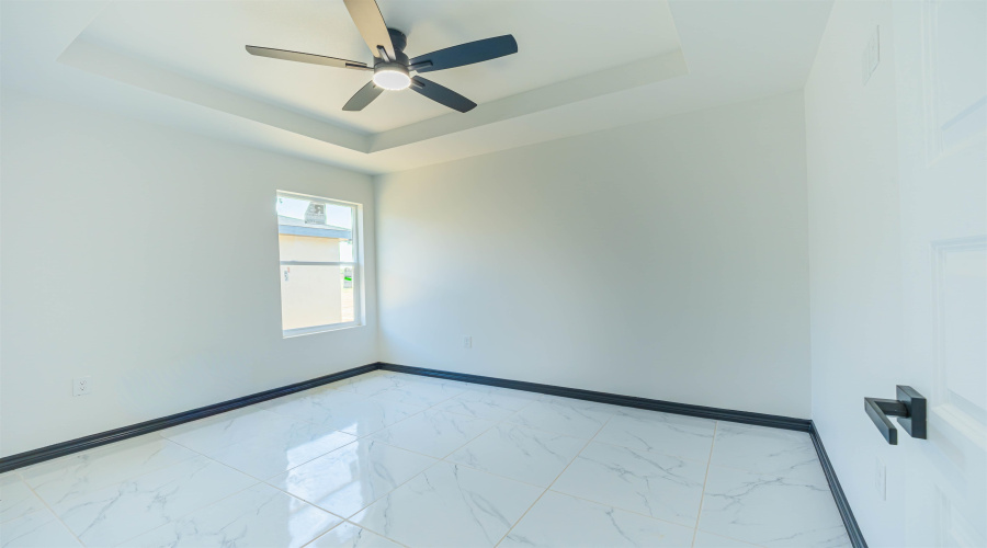 5059 Luna Grande Lp., Laredo, Texas 78046, 3 Bedrooms Bedrooms, 5 Rooms Rooms,2 BathroomsBathrooms,Residential,For Sale,5059 Luna Grande Lp.,20263938
