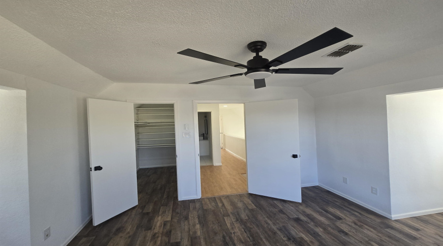 8606 Puerto Viejo, Laredo, Texas 78045-6225, 4 Bedrooms Bedrooms, 6 Rooms Rooms,2 BathroomsBathrooms,Residential,For Sale,8606 Puerto Viejo,20263941