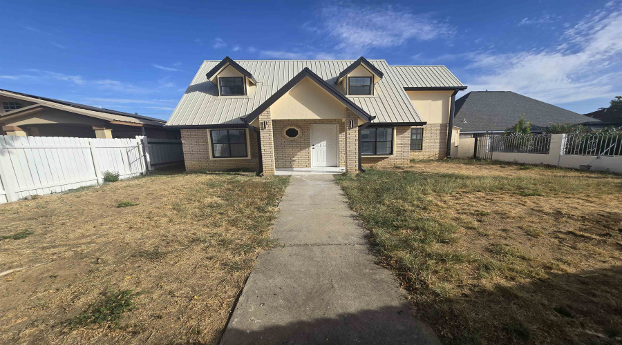 8606 Puerto Viejo, Laredo, Texas 78045-6225, 4 Bedrooms Bedrooms, 6 Rooms Rooms,2 BathroomsBathrooms,Residential,For Sale,8606 Puerto Viejo,20263941
