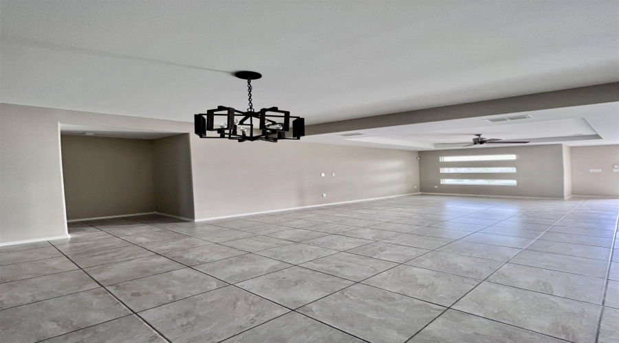 5310 Hacienda Ln, Laredo, Texas 78046, 3 Bedrooms Bedrooms, 5 Rooms Rooms,2 BathroomsBathrooms,Residential,For Rent,5310 Hacienda Ln,20263944