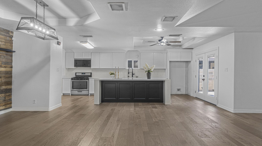 707 Ruby Rd, Laredo, Texas 78045-6351, 3 Bedrooms Bedrooms, 4 Rooms Rooms,2 BathroomsBathrooms,Residential,For Sale,707 Ruby Rd,20263948