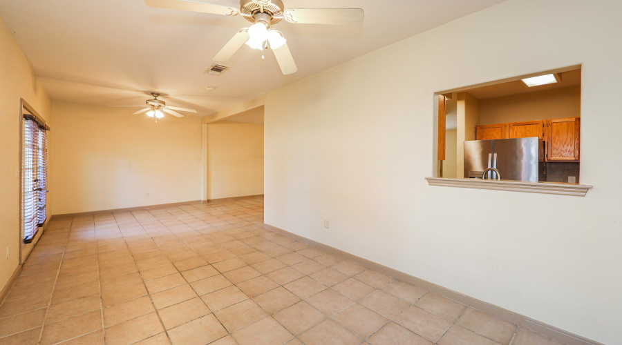 2445 Monarch Dr, LAREDO, Texas 78045, 4 Bedrooms Bedrooms, 8 Rooms Rooms,2 BathroomsBathrooms,Residential,For Sale,2445 Monarch Dr,20263949