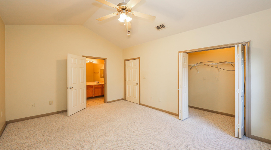 2445 Monarch Dr, LAREDO, Texas 78045, 4 Bedrooms Bedrooms, 8 Rooms Rooms,2 BathroomsBathrooms,Residential,For Sale,2445 Monarch Dr,20263949