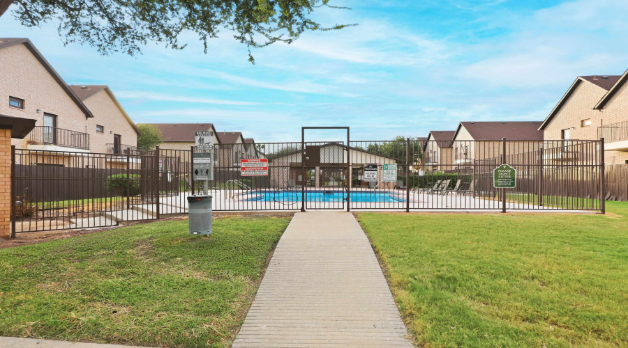 2445 Monarch Dr, LAREDO, Texas 78045, 4 Bedrooms Bedrooms, 8 Rooms Rooms,2 BathroomsBathrooms,Residential,For Rent,2445 Monarch Dr,20263949