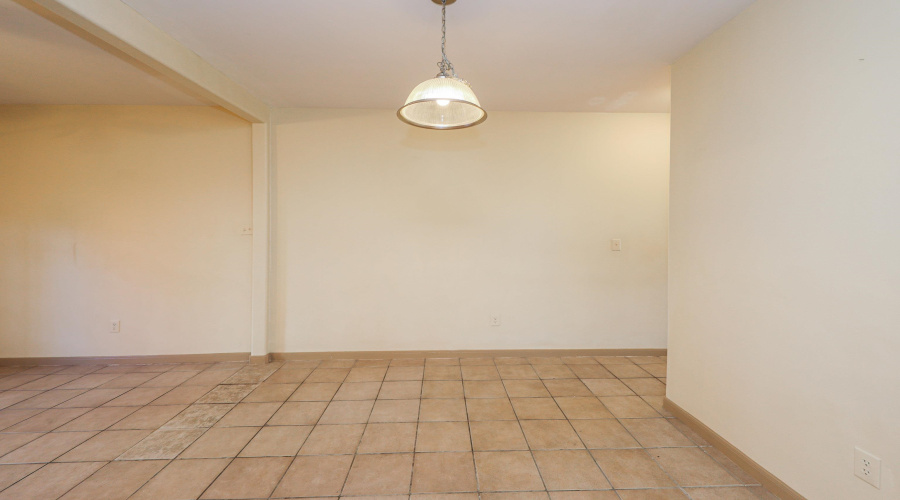 2445 Monarch Dr, LAREDO, Texas 78045, 4 Bedrooms Bedrooms, 8 Rooms Rooms,2 BathroomsBathrooms,Residential,For Sale,2445 Monarch Dr,20263949