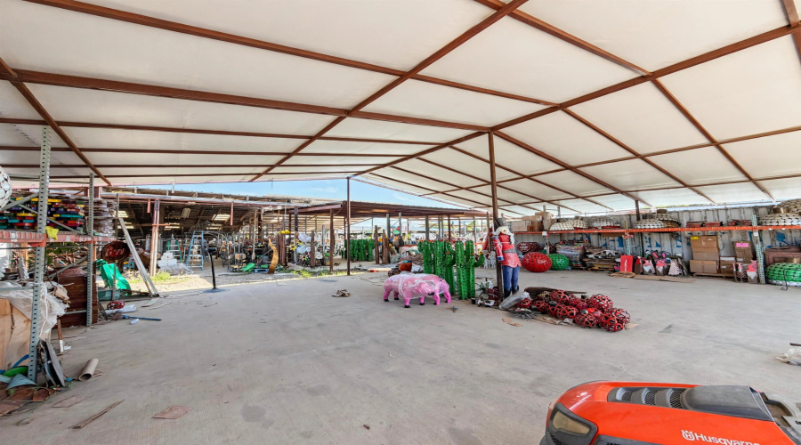 8221 San Dario Ave, Laredo, Texas 78045, 1 Bedroom Bedrooms, 51 Rooms Rooms,4 BathroomsBathrooms,Commercial/industrial,For Sale,8221 San Dario Ave,20263947