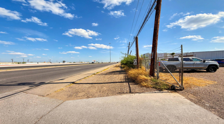 8221 San Dario Ave, Laredo, Texas 78045, 1 Bedroom Bedrooms, 51 Rooms Rooms,4 BathroomsBathrooms,Commercial/industrial,For Sale,8221 San Dario Ave,20263947