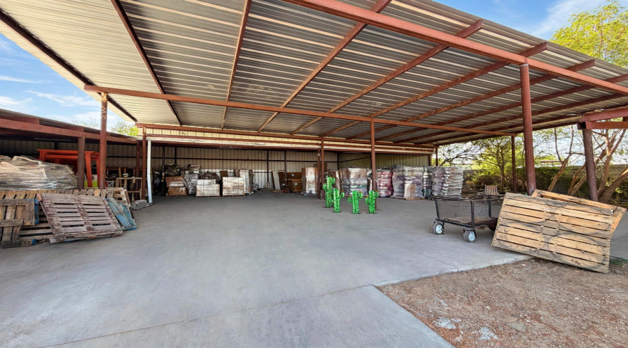 8221 San Dario Ave, Laredo, Texas 78045, 1 Bedroom Bedrooms, 51 Rooms Rooms,4 BathroomsBathrooms,Commercial/industrial,For Sale,8221 San Dario Ave,20263947