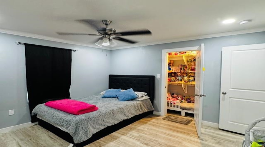 1218 Sanders Ave, Laredo, Texas 78040, 3 Bedrooms Bedrooms, 5 Rooms Rooms,2 BathroomsBathrooms,Residential,For Sale,1218 Sanders Ave,20263950