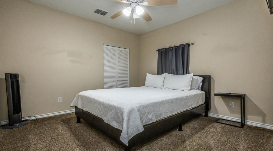 1202 N Center, San Antonio, Texas 78202, 4 Bedrooms Bedrooms, 7 Rooms Rooms,3 BathroomsBathrooms,Residential,For Sale,1202 N Center,20263951