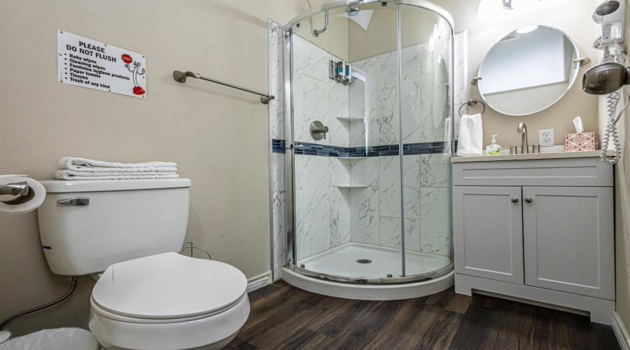 1202 N Center, San Antonio, Texas 78202, 4 Bedrooms Bedrooms, 7 Rooms Rooms,3 BathroomsBathrooms,Residential,For Sale,1202 N Center,20263951