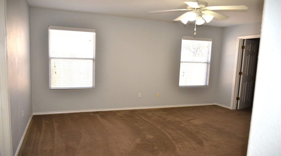 520 Gandara Dr, Laredo, Texas 78043, 3 Bedrooms Bedrooms, 5 Rooms Rooms,2 BathroomsBathrooms,Residential,For Sale,520 Gandara Dr,20263953