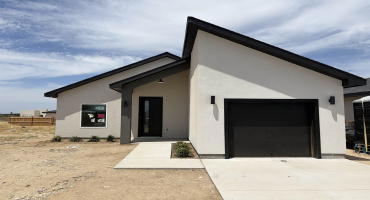 6710 El Bosal Ln., LAREDO, Texas 78046, 3 Bedrooms Bedrooms, 6 Rooms Rooms,2 BathroomsBathrooms,Residential,For Sale,6710 El Bosal Ln.,20263955