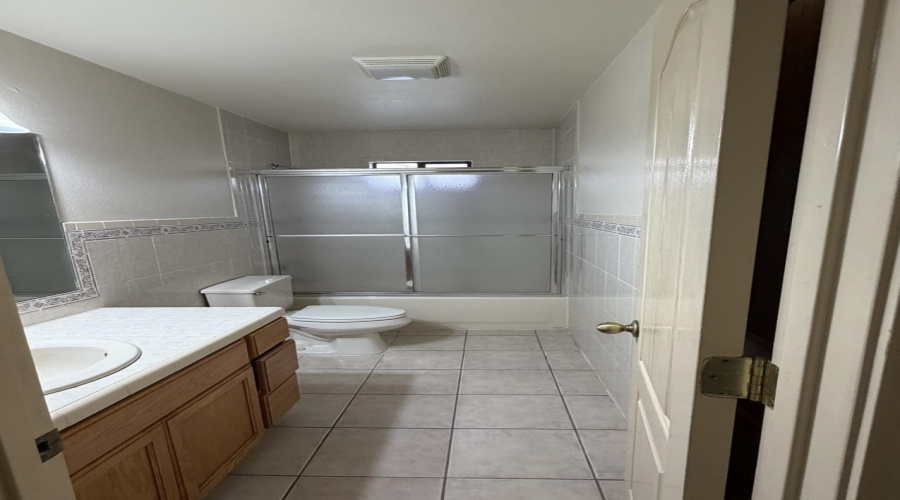8986 Pebble Trl, Laredo, Texas 78045-8416, 3 Bedrooms Bedrooms, 9 Rooms Rooms,2 BathroomsBathrooms,Residential,For Rent,8986 Pebble Trl,20263959