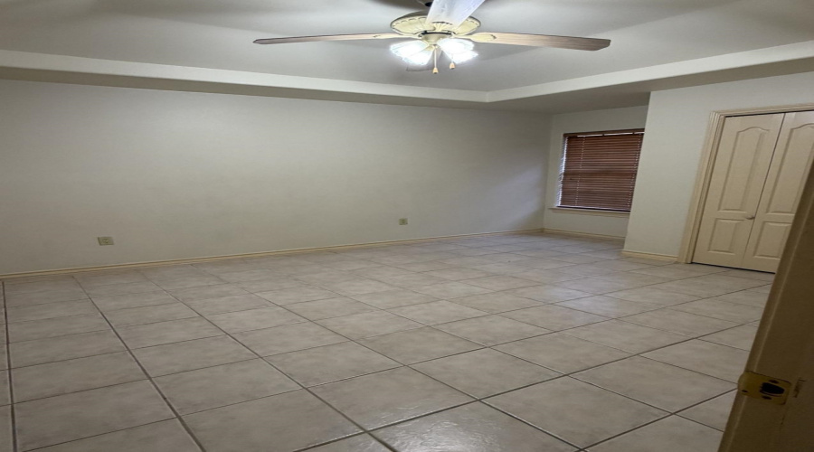 8986 Pebble Trl, Laredo, Texas 78045-8416, 3 Bedrooms Bedrooms, 9 Rooms Rooms,2 BathroomsBathrooms,Residential,For Rent,8986 Pebble Trl,20263959