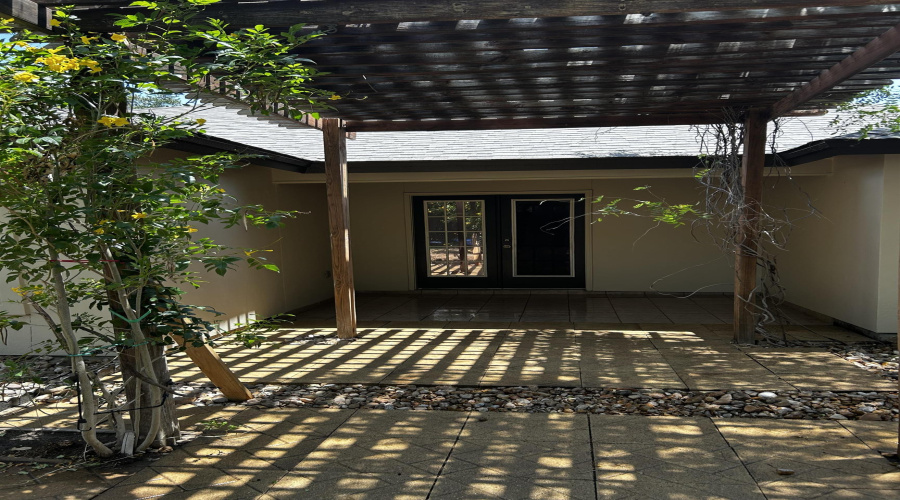 8986 Pebble Trl, Laredo, Texas 78045-8416, 3 Bedrooms Bedrooms, 9 Rooms Rooms,2 BathroomsBathrooms,Residential,For Rent,8986 Pebble Trl,20263959
