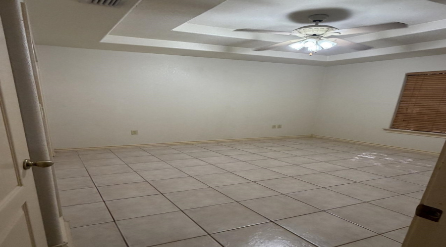 8986 Pebble Trl, Laredo, Texas 78045-8416, 3 Bedrooms Bedrooms, 9 Rooms Rooms,2 BathroomsBathrooms,Residential,For Rent,8986 Pebble Trl,20263959