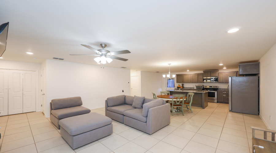 3717 Jesus Dimas, Laredo, Texas 78046, 3 Bedrooms Bedrooms, 5 Rooms Rooms,2 BathroomsBathrooms,Residential,For Sale,3717 Jesus Dimas,20263961