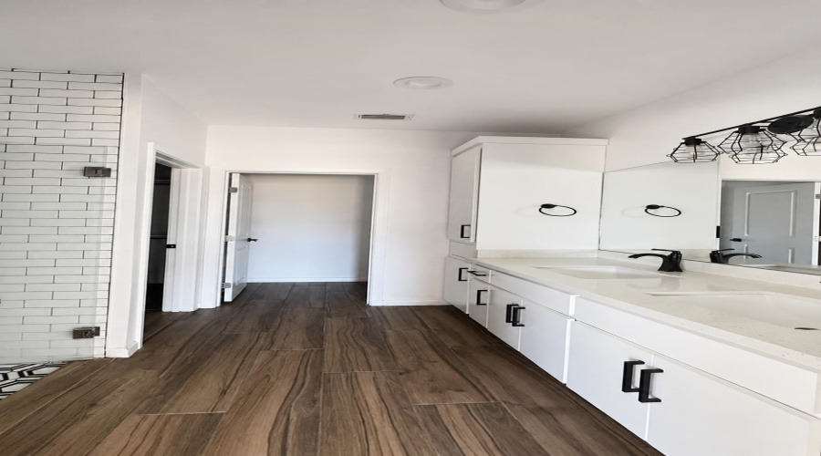 1432 Los Estribos Dr., Laredo, Texas 78045, 3 Bedrooms Bedrooms, 5 Rooms Rooms,2 BathroomsBathrooms,Residential,For Rent,1432 Los Estribos Dr.,20263964